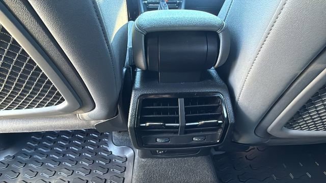 Used 2020 Audi Q3 2.0T Premium Plus w/ Premium Plus Package image 25