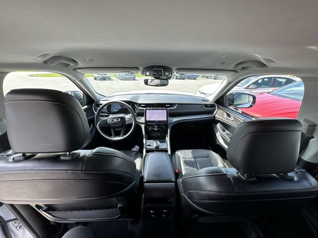Used 2023 Jeep Grand Cherokee Limited AWD/4WD image 20
