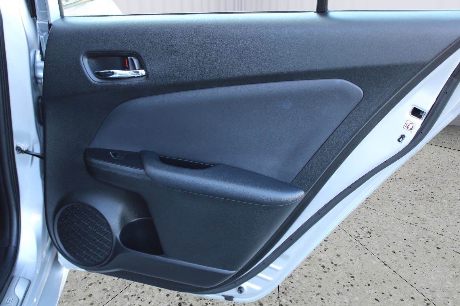 Used 2020 Toyota Prius Prime XLE FWD image 40