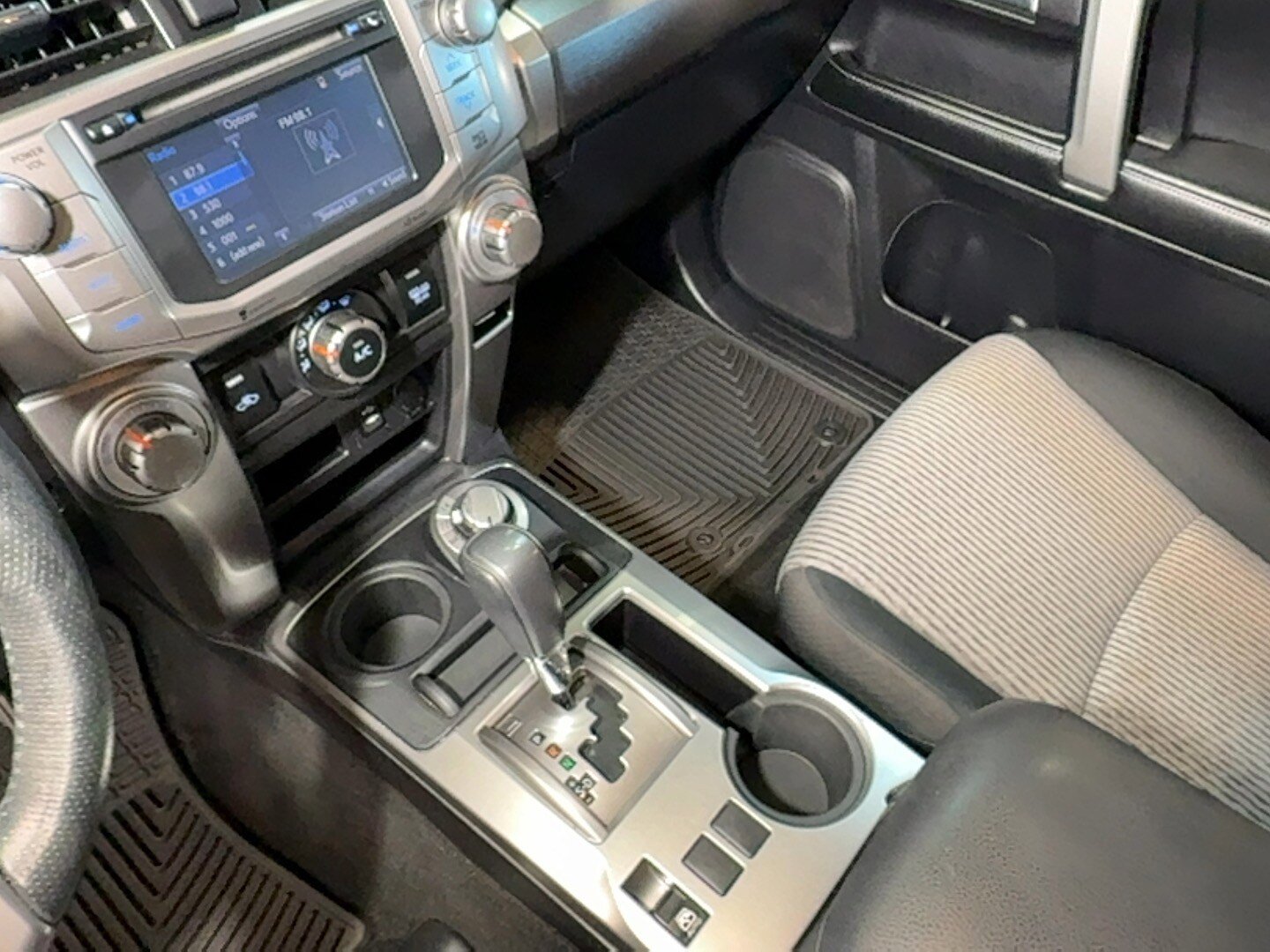 Used 2014 Toyota 4Runner SR5 image 42
