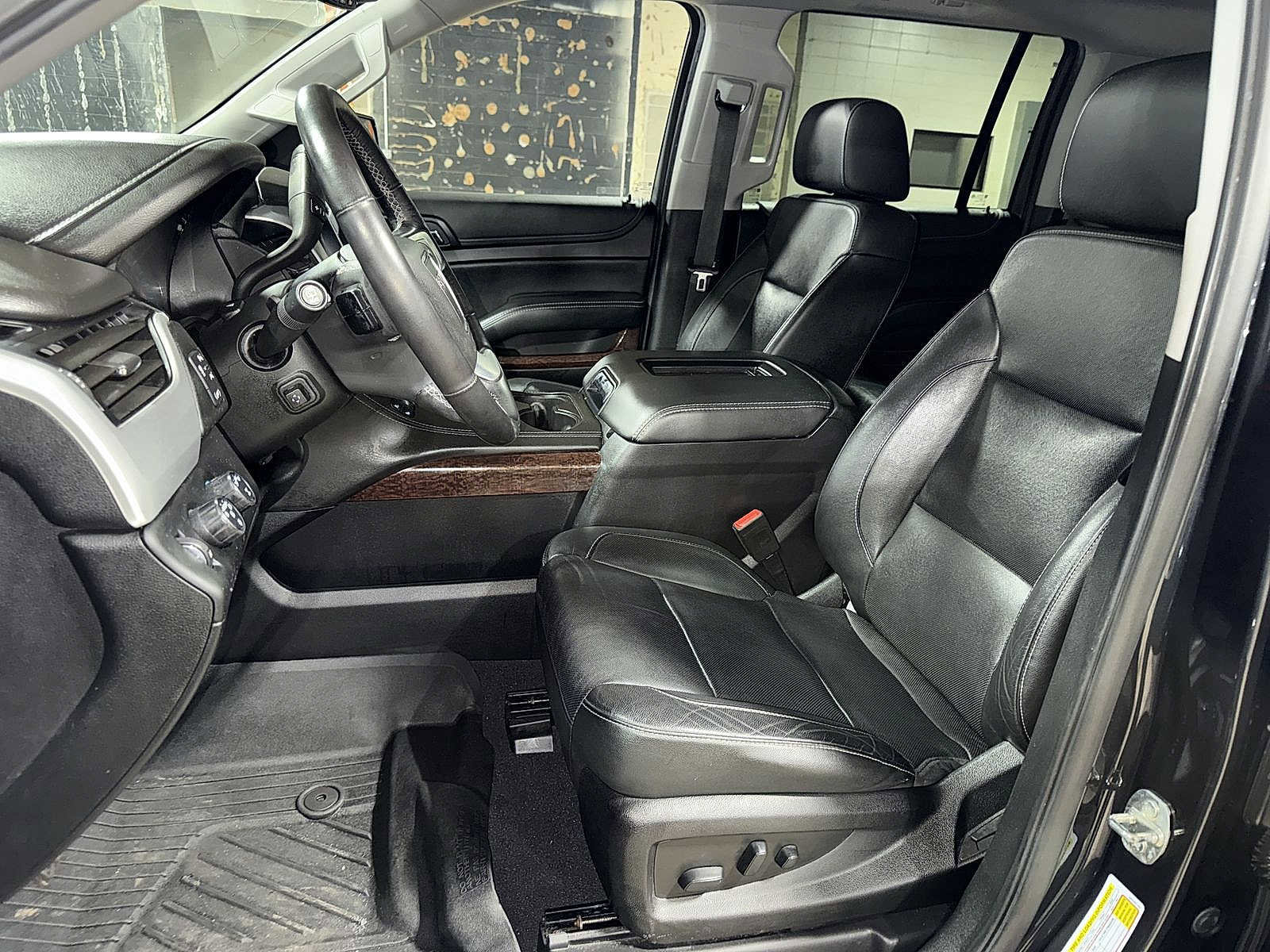 Used 2020 GMC Yukon XL SLT w/ Premium Edition image 15