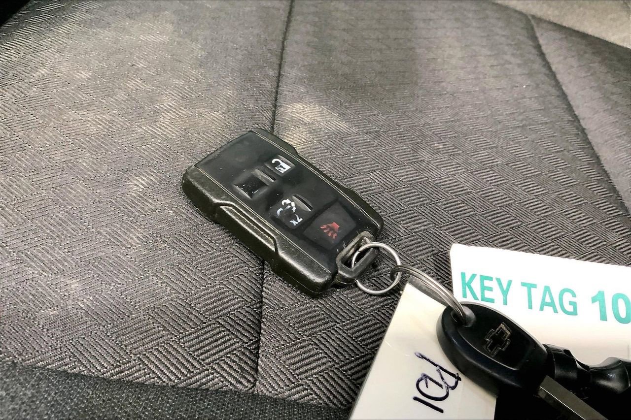 Used 2023 Chevrolet Silverado 2500 LT image 19