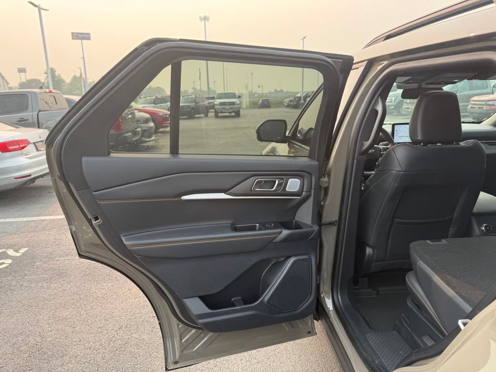 New 2026 Ford Explorer Tremor w/ Tremor Ultimate Package AWD/4WD image 37