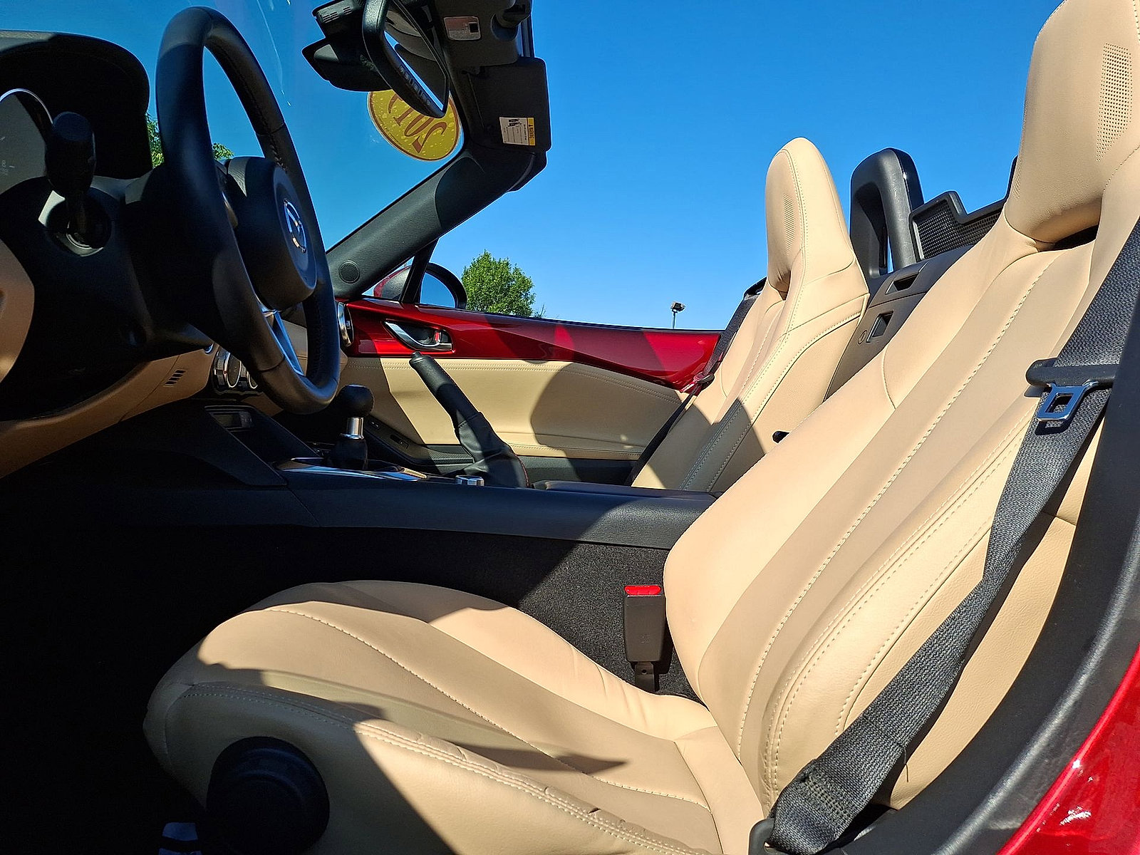 Used 2019 MAZDA MX-5 Miata Grand Touring w/ GT-S Package RWD image 11