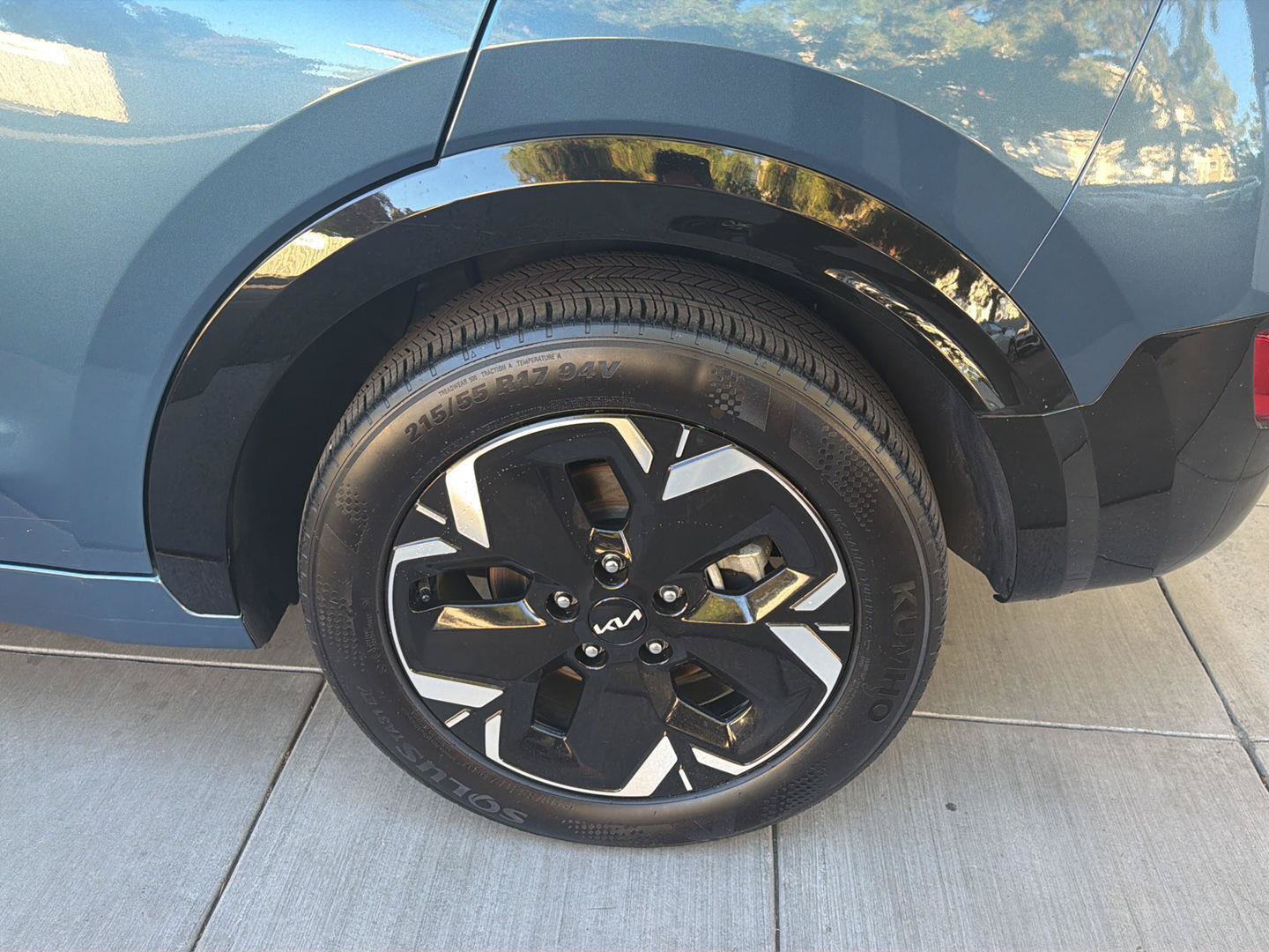 Used 2024 Kia Niro Wind FWD image 12