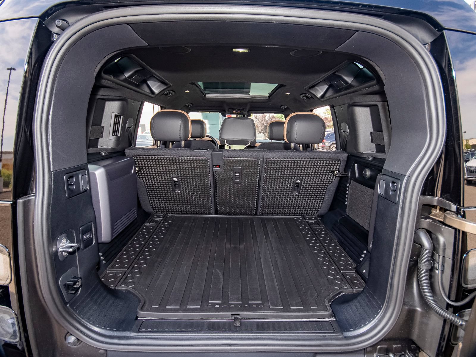 New 2026 Land Rover Defender 110 X AWD/4WD image 50