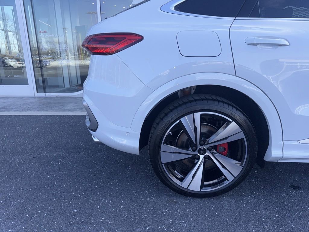 New 2025 Audi SQ5 Premium Plus image 11