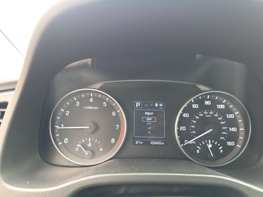 Used 2017 Hyundai Elantra Limited FWD image 24