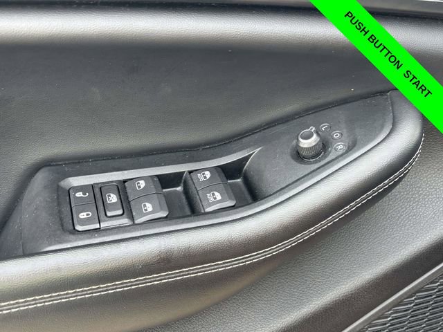Used 2023 Jeep Grand Cherokee L Laredo image 10