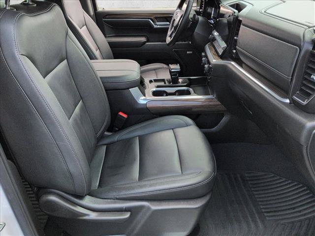 Used 2024 Chevrolet Silverado 1500 RST w/ Convenience Package II RWD image 27