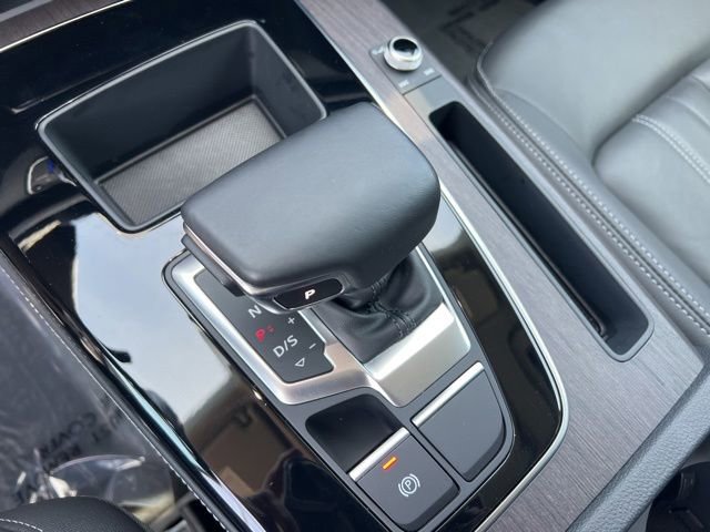 Used 2023 Audi Q5 2.0T Premium Plus w/ Premium Plus Package AWD/4WD image 19