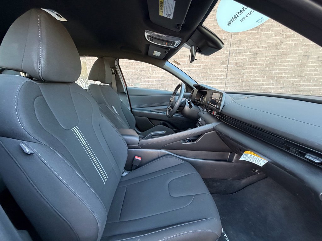 New 2025 Hyundai Elantra Sport image 22