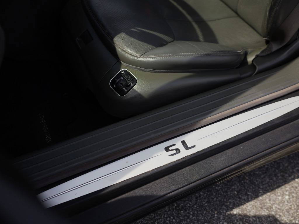 Used 2005 Mercedes-Benz SL 500 image 18