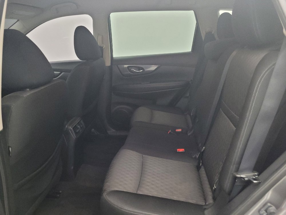 Used 2020 Nissan Rogue SV AWD/4WD image 18