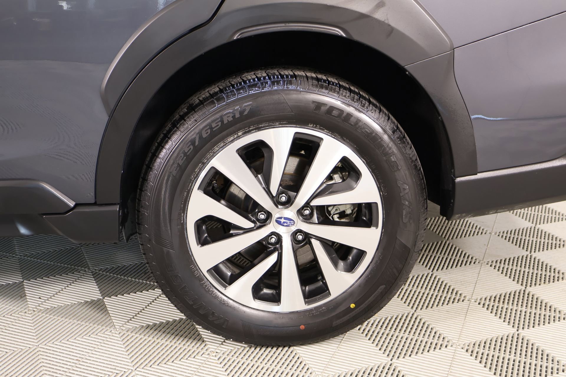 Used 2024 Subaru Outback Premium AWD/4WD image 18