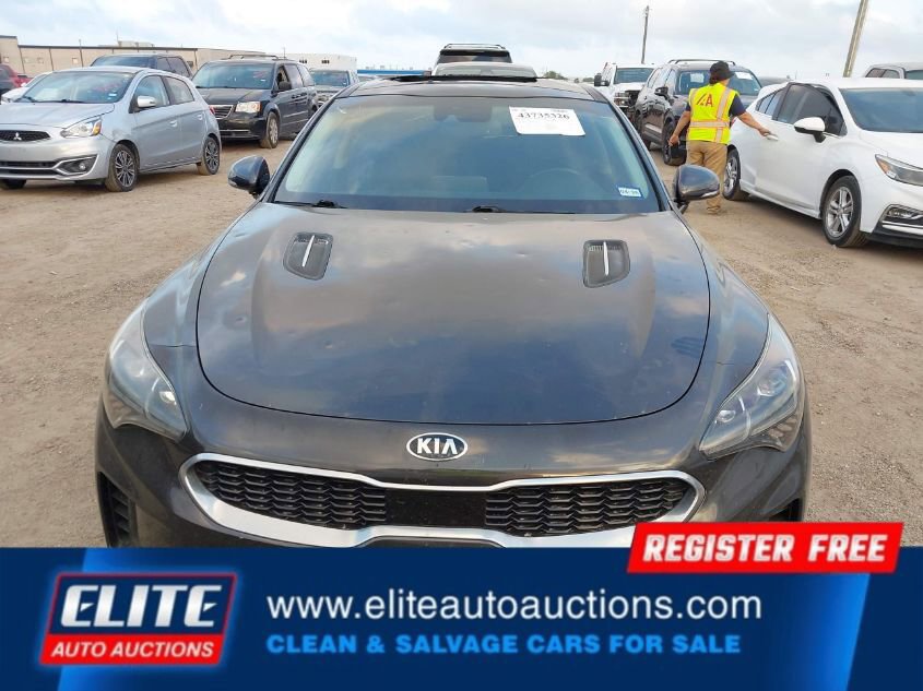 Used 2019 Kia Stinger Premium image 11