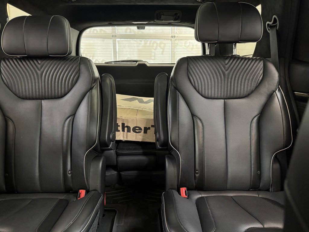 Used 2023 Hyundai Palisade Calligraphy image 14