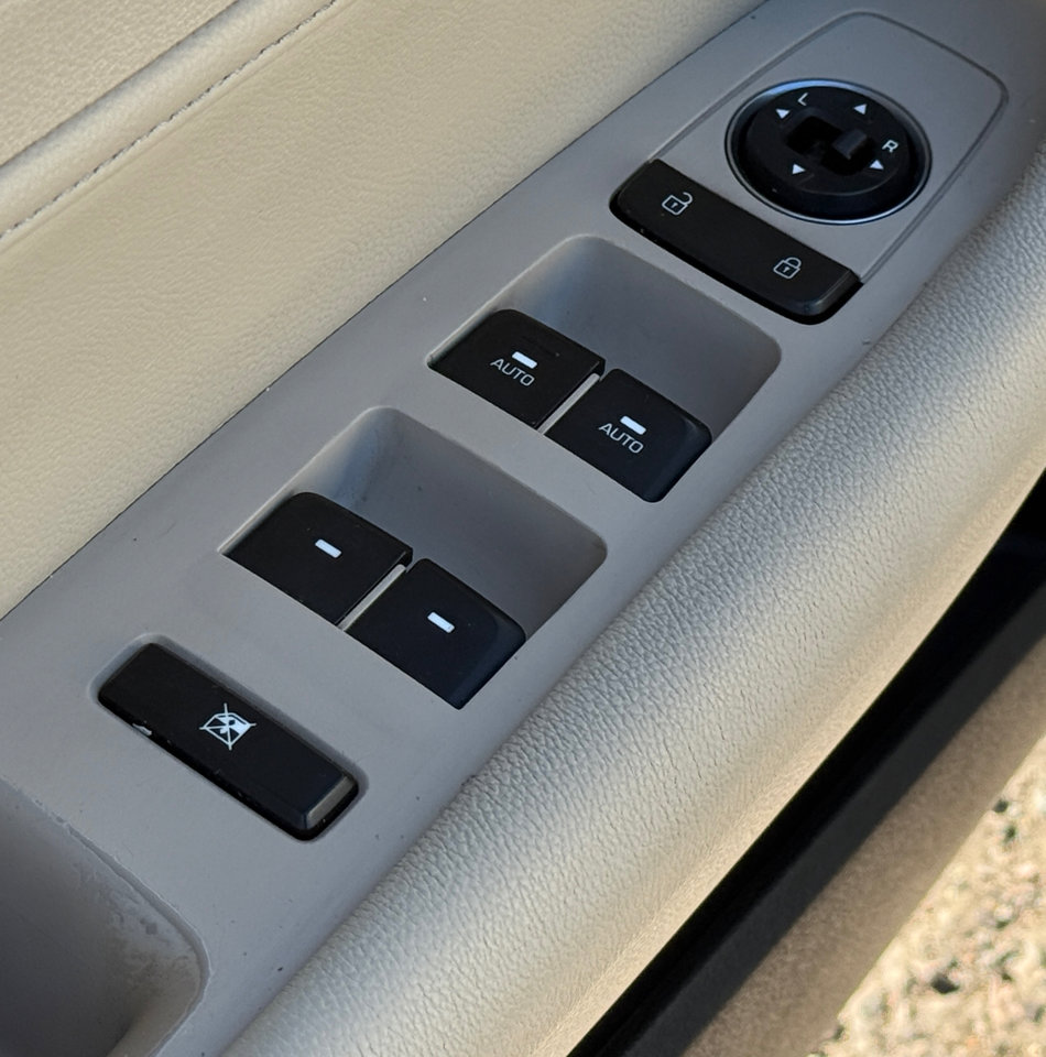 Used 2016 Hyundai Sonata Limited w/ Option Group 04 image 34