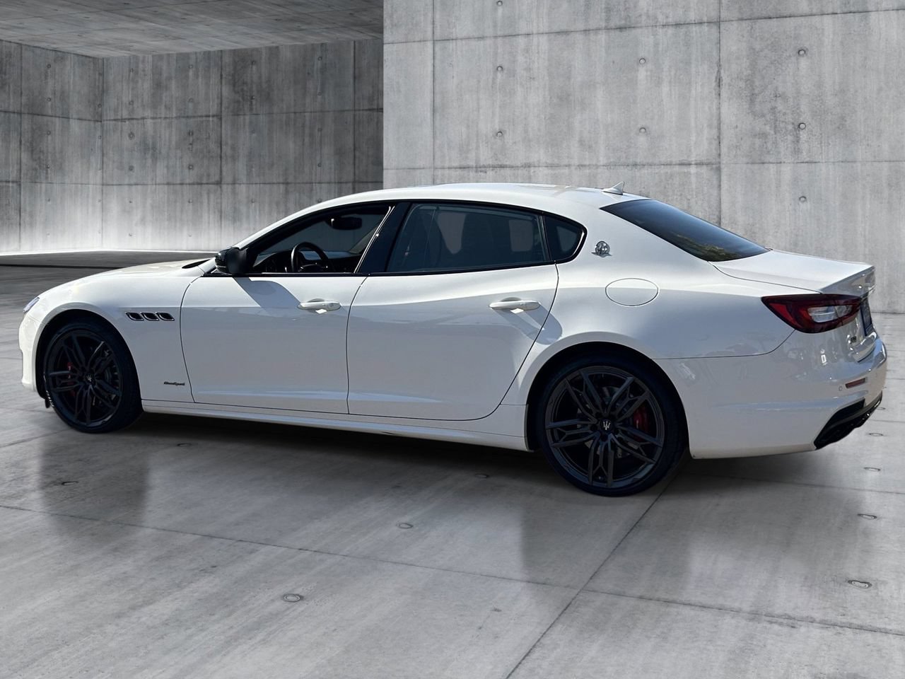 Used 2020 Maserati Quattroporte S GranSport Q4 AWD/4WD image 3