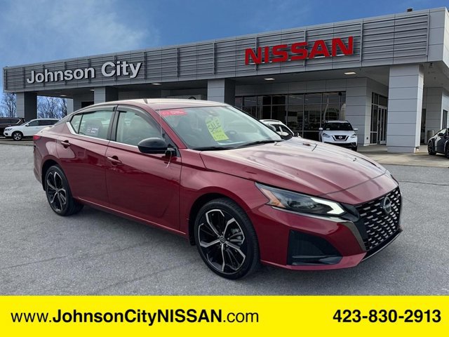 Certified 2024 Nissan Altima 2.5 SR image 1