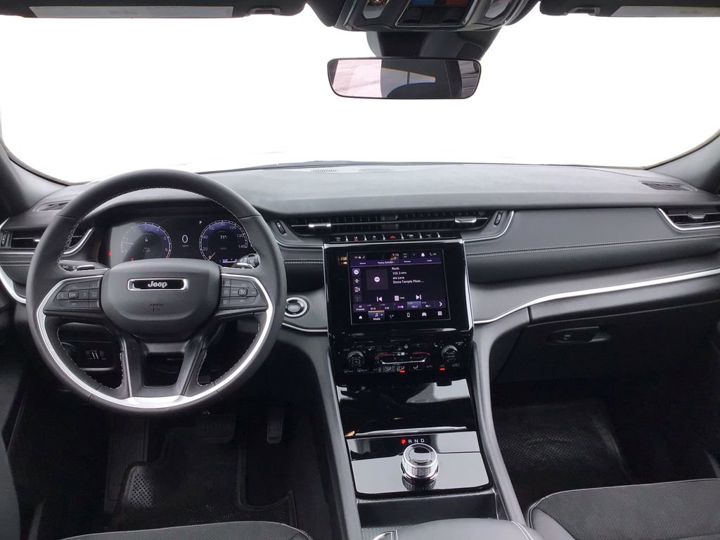 New 2025 Jeep Grand Cherokee 4WD image 23