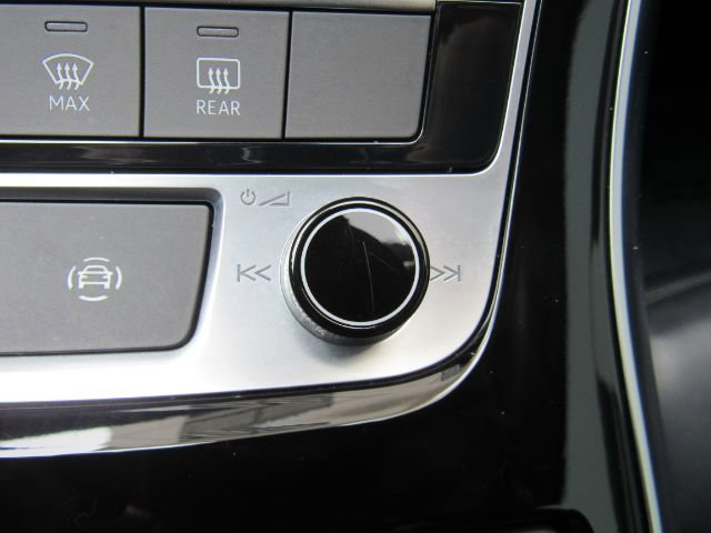 Used 2023 Audi Q7 2.0T Premium Plus w/ Premium Plus Package image 51