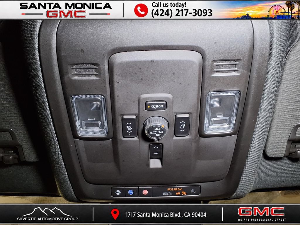 Used 2025 GMC Yukon Denali AWD/4WD image 12