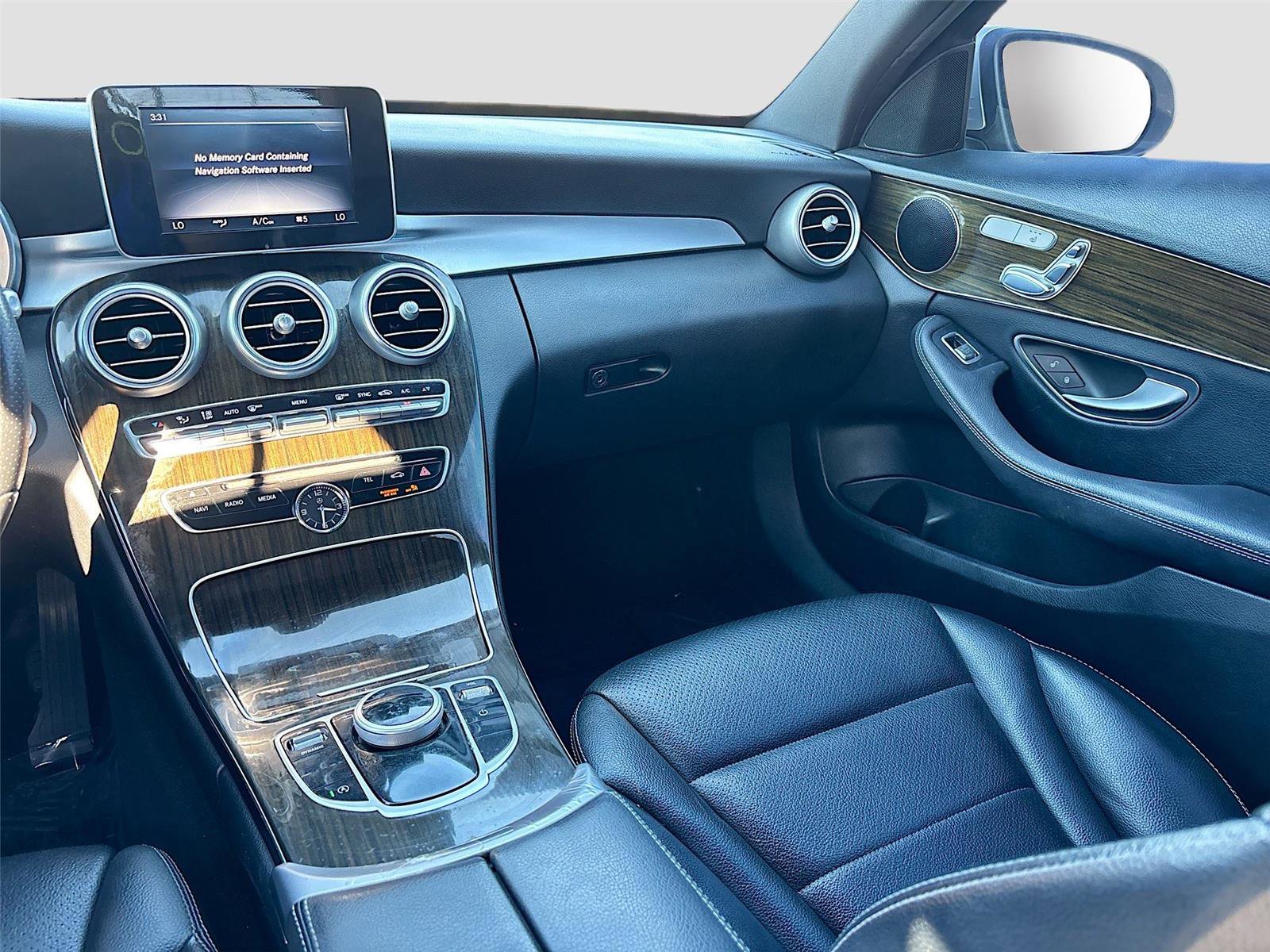 Used 2018 Mercedes-Benz C 300 Sedan image 24