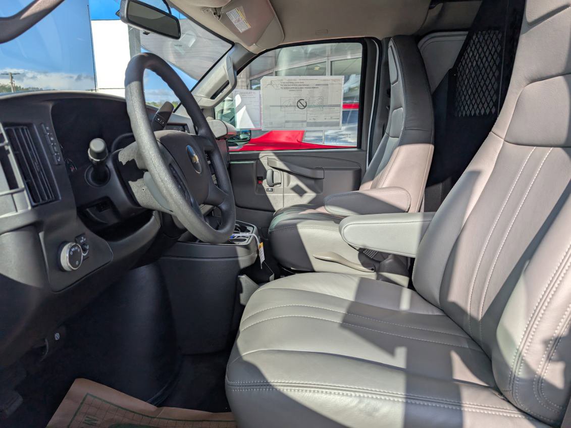 New 2025 Chevrolet Express 2500 w/ Communications Package image 9
