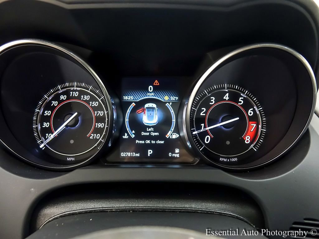 Used 2016 Jaguar F-TYPE R image 13