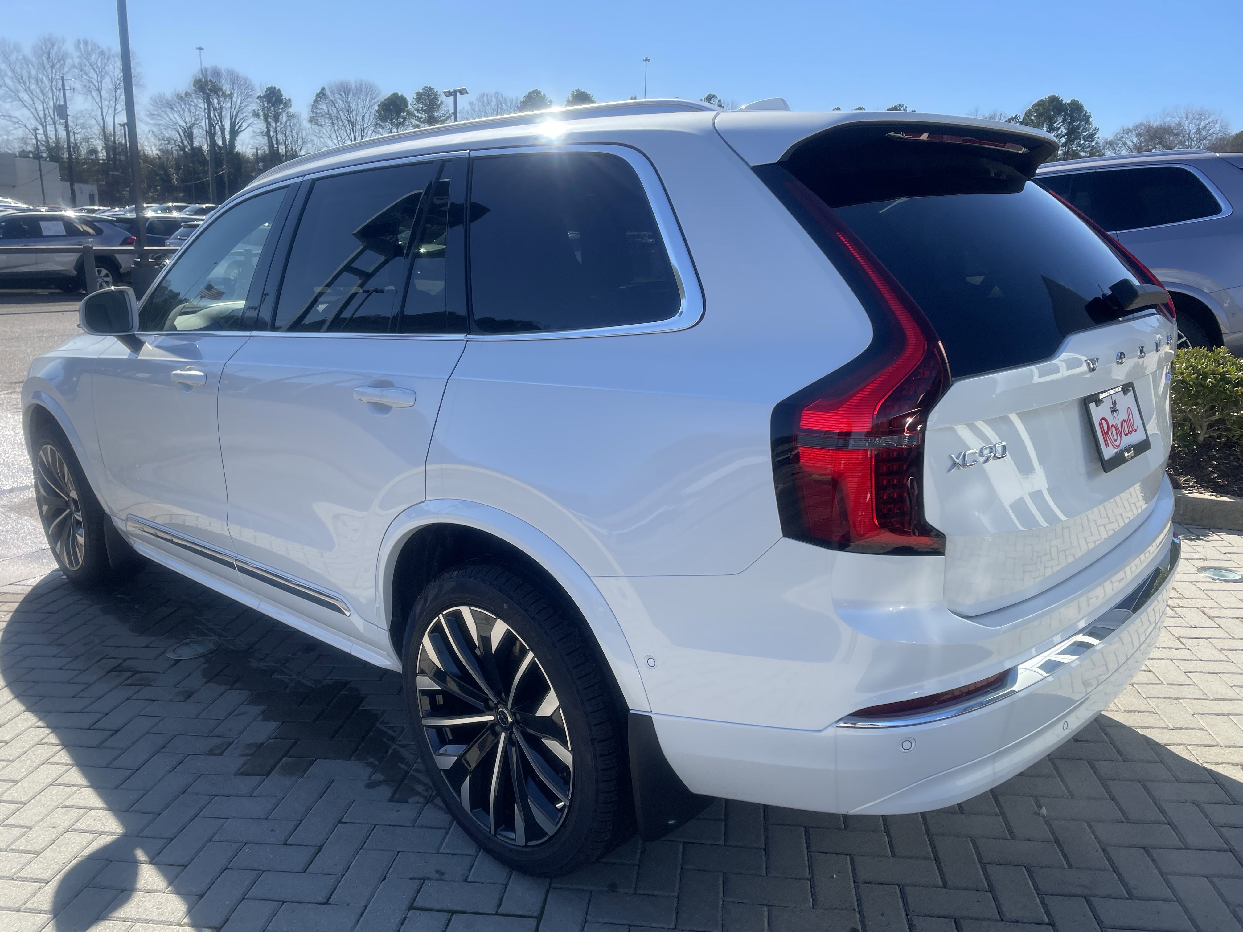 New 2026 Volvo XC90 B6 Ultra w/ Lounge Package image 6