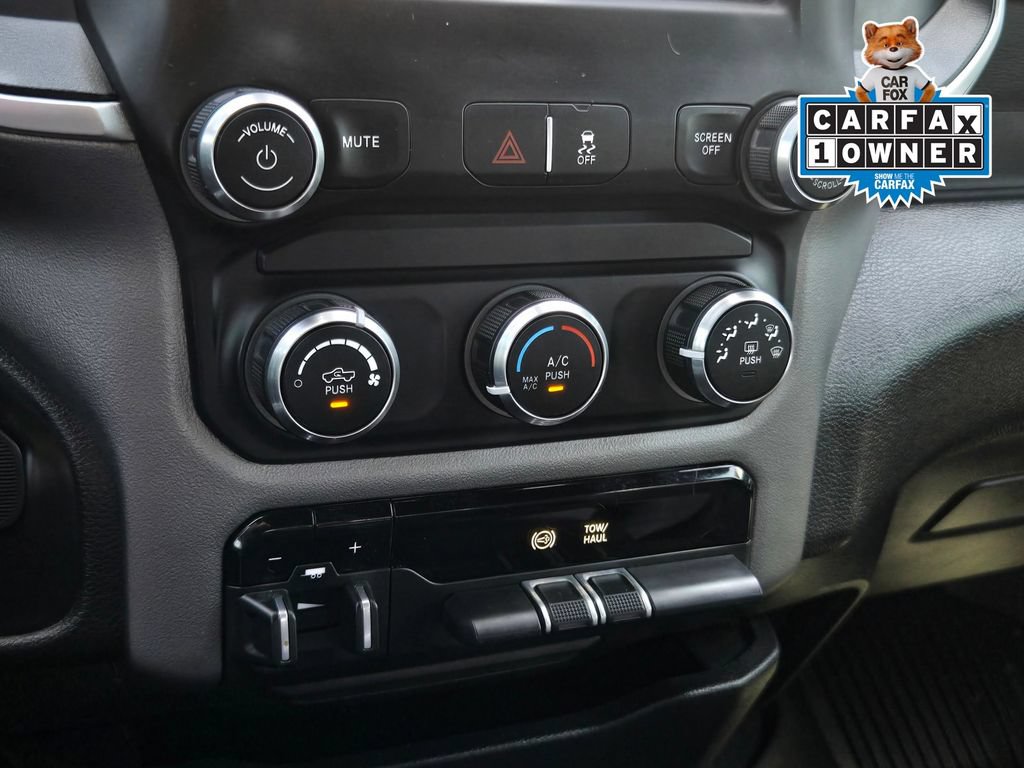 Used 2022 RAM 2500 Big Horn w/ Cold Weather Group AWD/4WD image 17