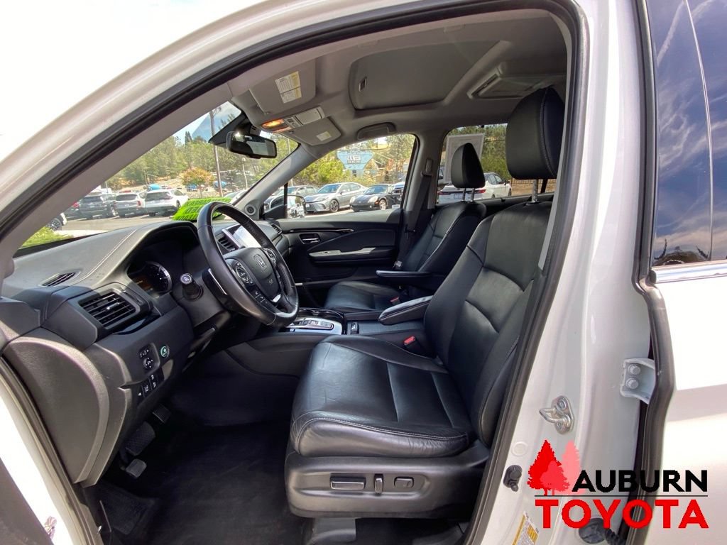 Used 2018 Honda Pilot Touring image 30