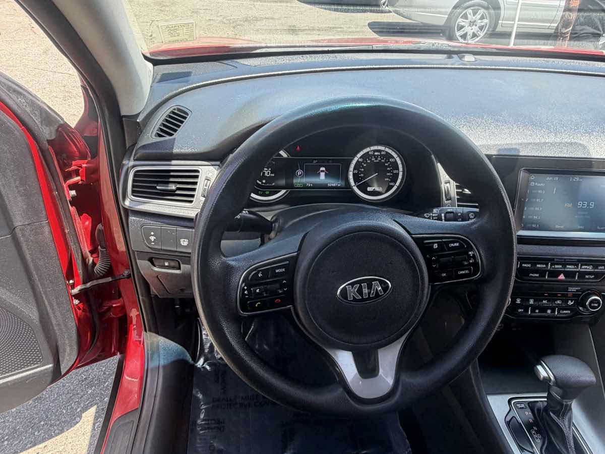 Used 2019 Kia Niro LX FWD image 9