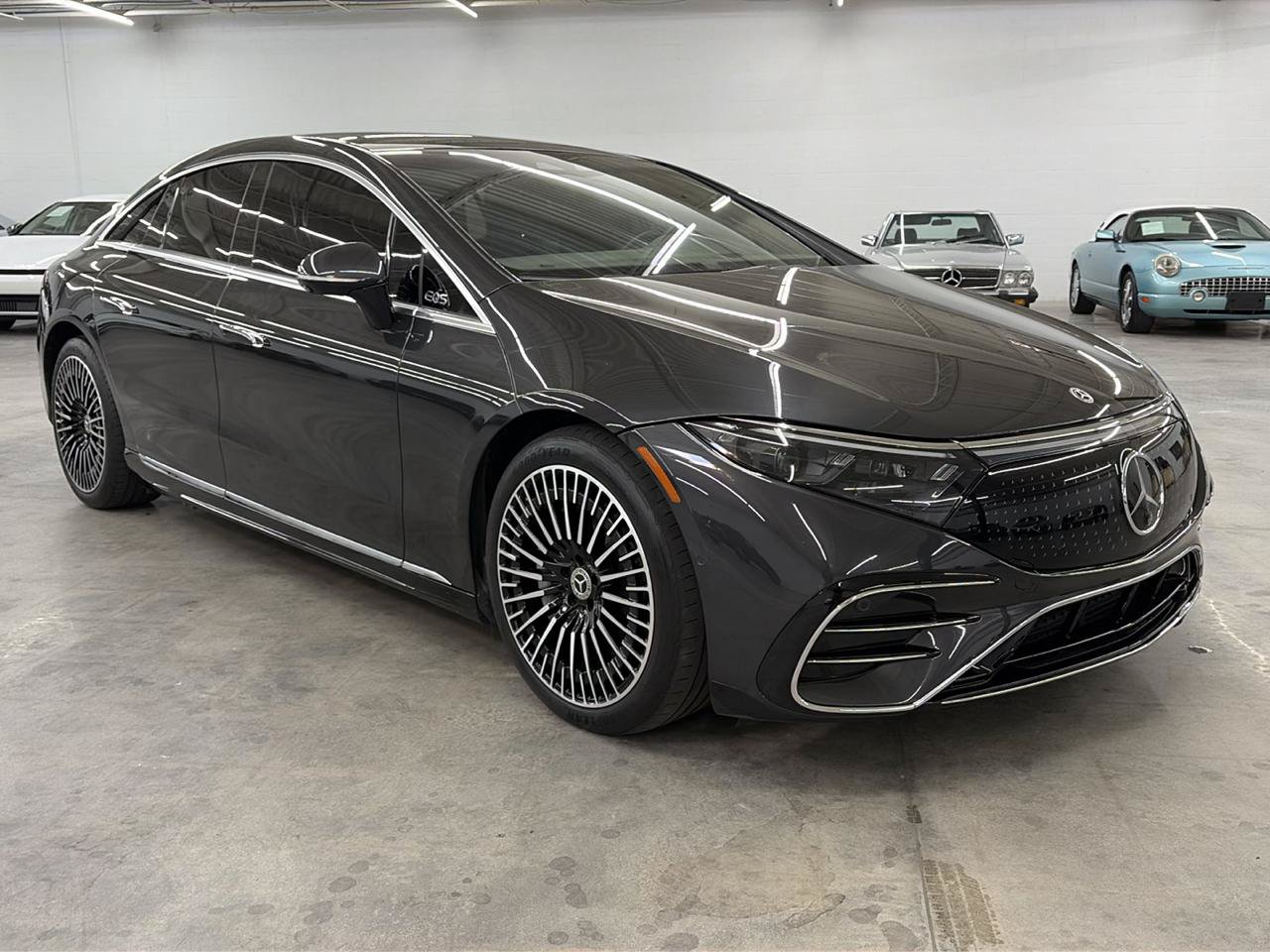 Used 2023 Mercedes-Benz EQS 580 4MATIC Sedan image 4
