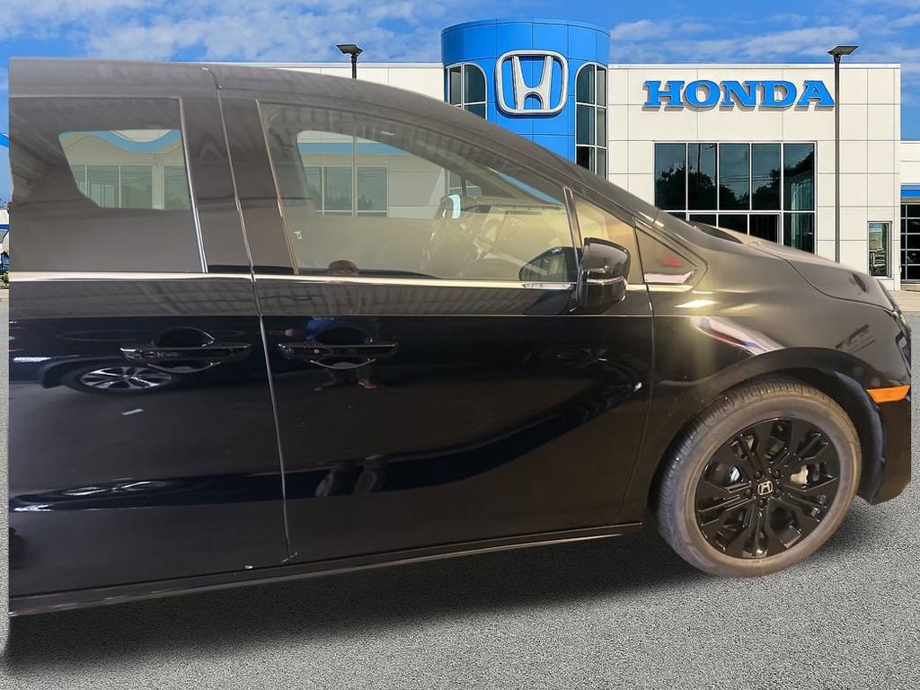 Used 2026 Honda Odyssey Sport-L image 2