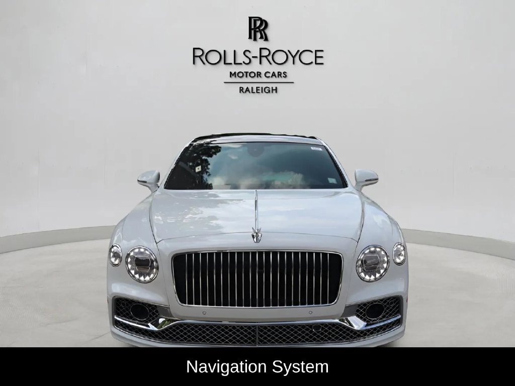 Used 2022 Bentley Flying Spur Plug-In Hybrid AWD/4WD image 2
