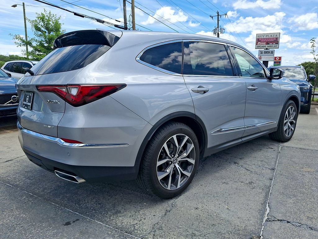 Used 2022 Acura MDX w/ Technology Package AWD/4WD image 11