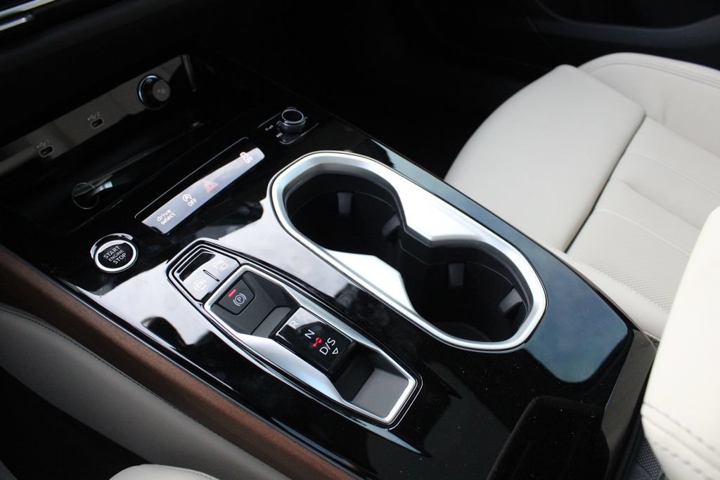 New 2026 Audi A6 Premium Plus AWD/4WD image 17