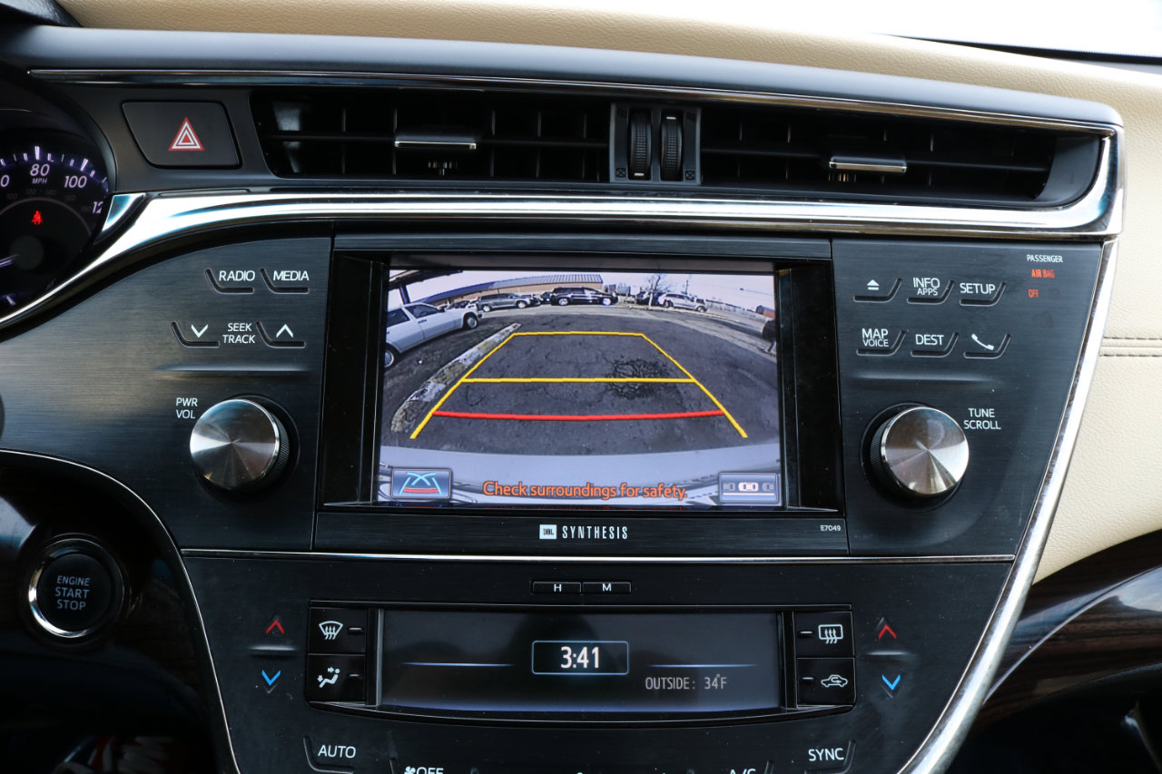 Used 2014 Toyota Avalon Limited image 26