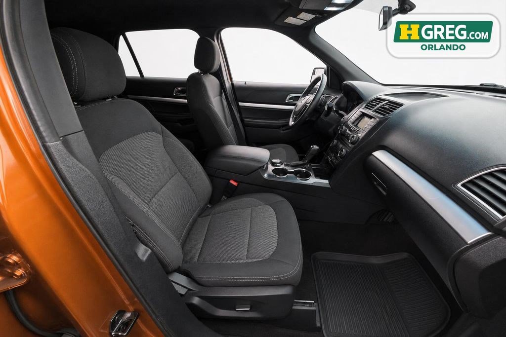 Used 2017 Ford Explorer XLT AWD/4WD image 15