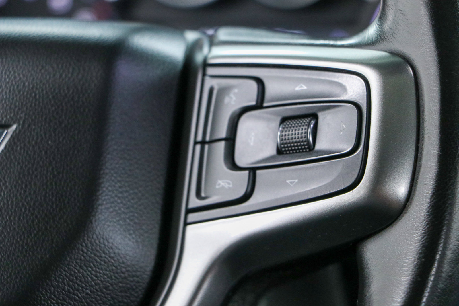 Used 2021 Chevrolet Silverado 1500 LT Trail Boss w/ Convenience Package II AWD/4WD image 15