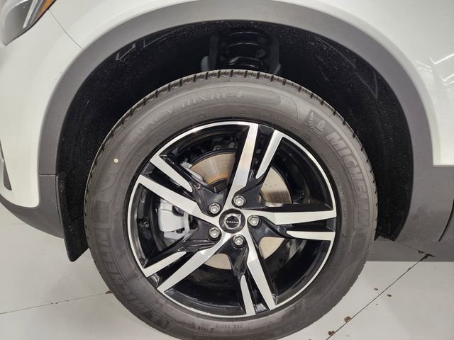 New 2026 Volvo XC40 B5 Core AWD/4WD image 8
