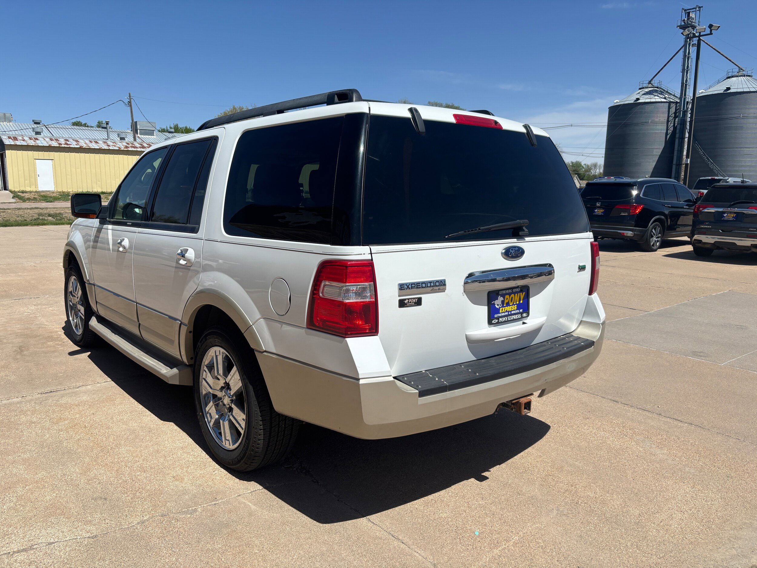 Used 2009 Ford Expedition Eddie Bauer AWD/4WD image 6