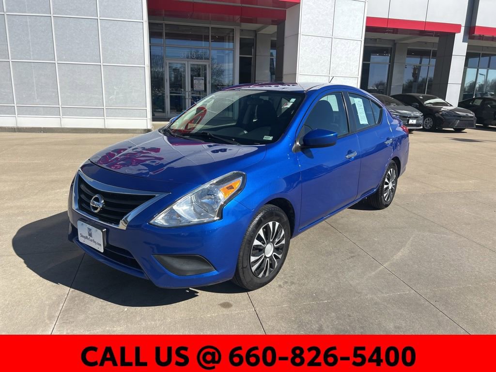 Used 2017 Nissan Versa SV image 9