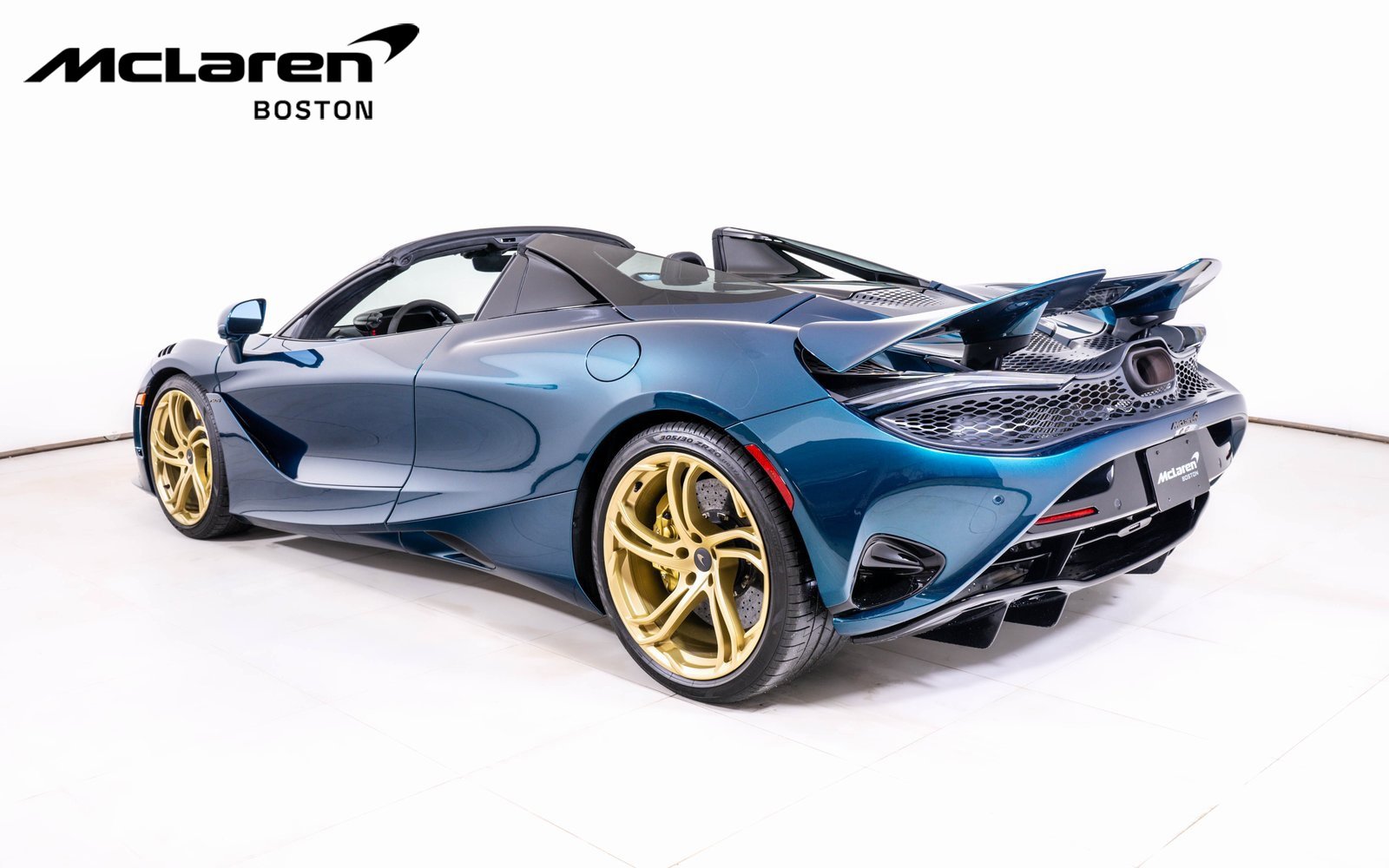 Used 2025 McLaren 750S Spider image 5