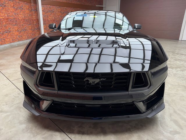 Used 2025 Ford Mustang Dark Horse image 8