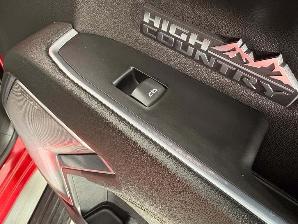 Used 2022 Chevrolet Silverado 1500 High Country w/ High Country Premium Package RWD image 16