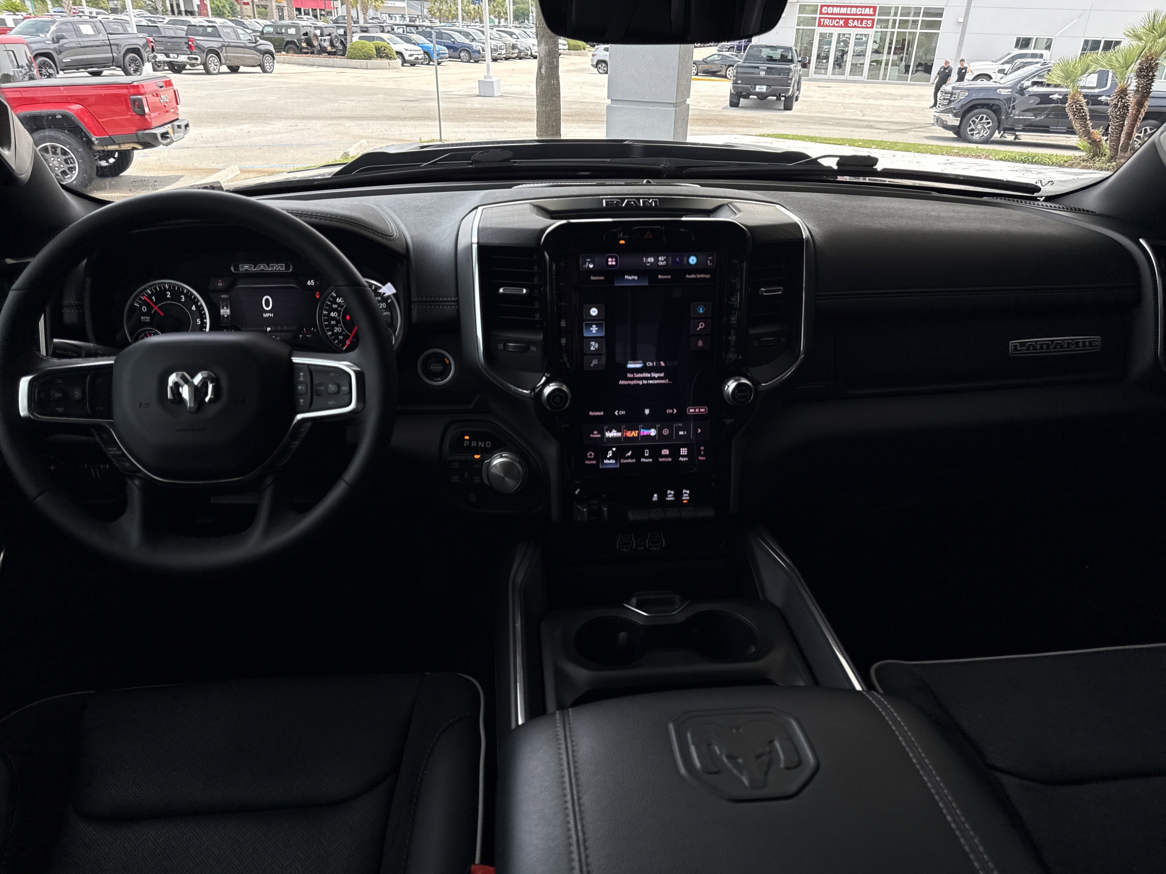 Used 2025 RAM 1500 Laramie w/ Sport Appearance Package AWD/4WD image 27