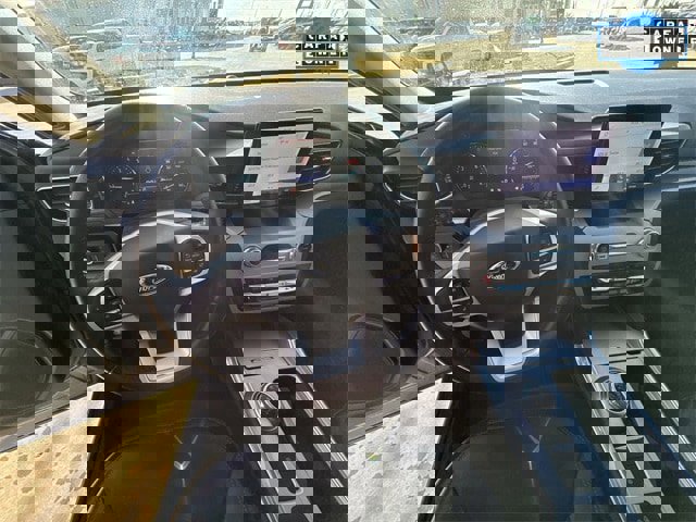 Used 2024 Ford Explorer XLT w/ Equipment Group 202A image 14